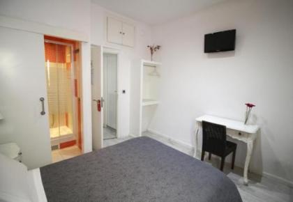 Hostal Foster - image 10