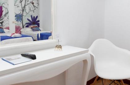 Hostal Vazquez De Mella - image 11