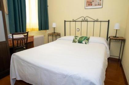 Hostal Tokio - image 12