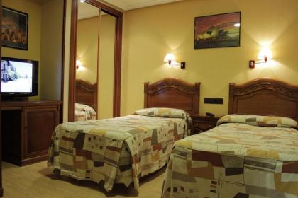 Hostal Ana Belen - image 5