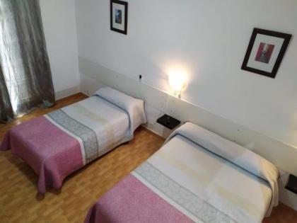 Hostal Miami - image 10