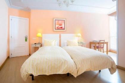 Hostal Adriano - image 11