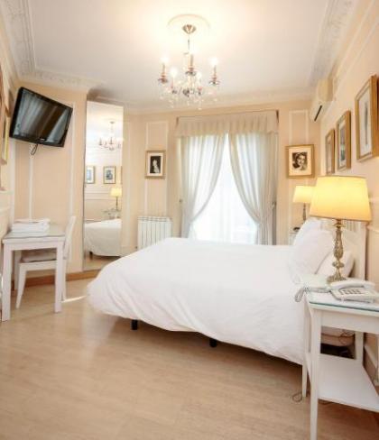 Hostal Adriano - image 7
