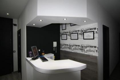 Hostal MH Fuencarral - image 1