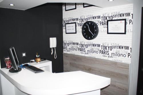 Hostal MH Fuencarral - image 5