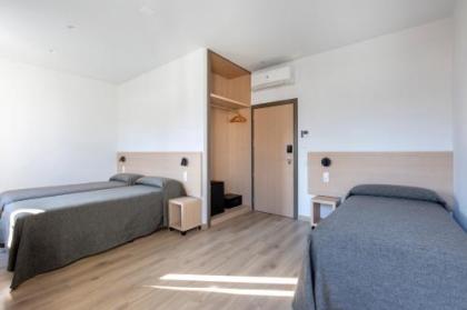 Hostal Abadia Madrid - image 13