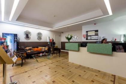 Hostal Abadia Madrid - image 2