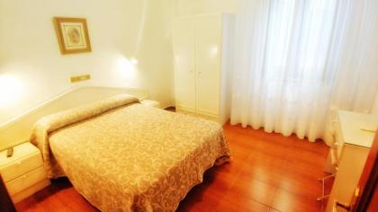 Hostal Prada - image 18