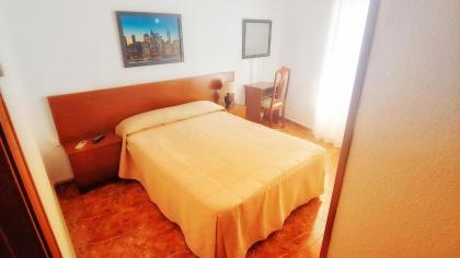 Hostal Prada - image 19