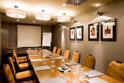 AC Hotel by Marriott Carlton Madrid - image 10