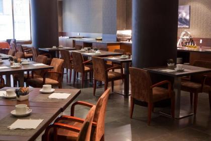 AC Hotel by Marriott Carlton Madrid - image 8