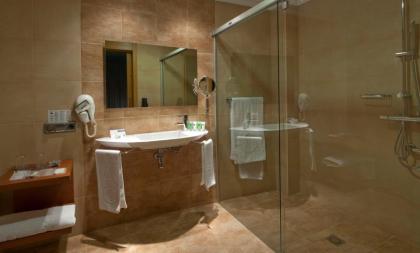 AC Hotel by Marriott Carlton Madrid - image 9