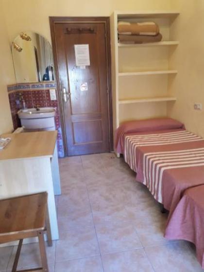 Hostal Pacios - image 9
