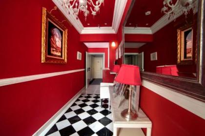 Hostal Adria Santa Ana - image 10