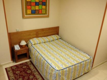 Hostal Aeropuerto - image 13