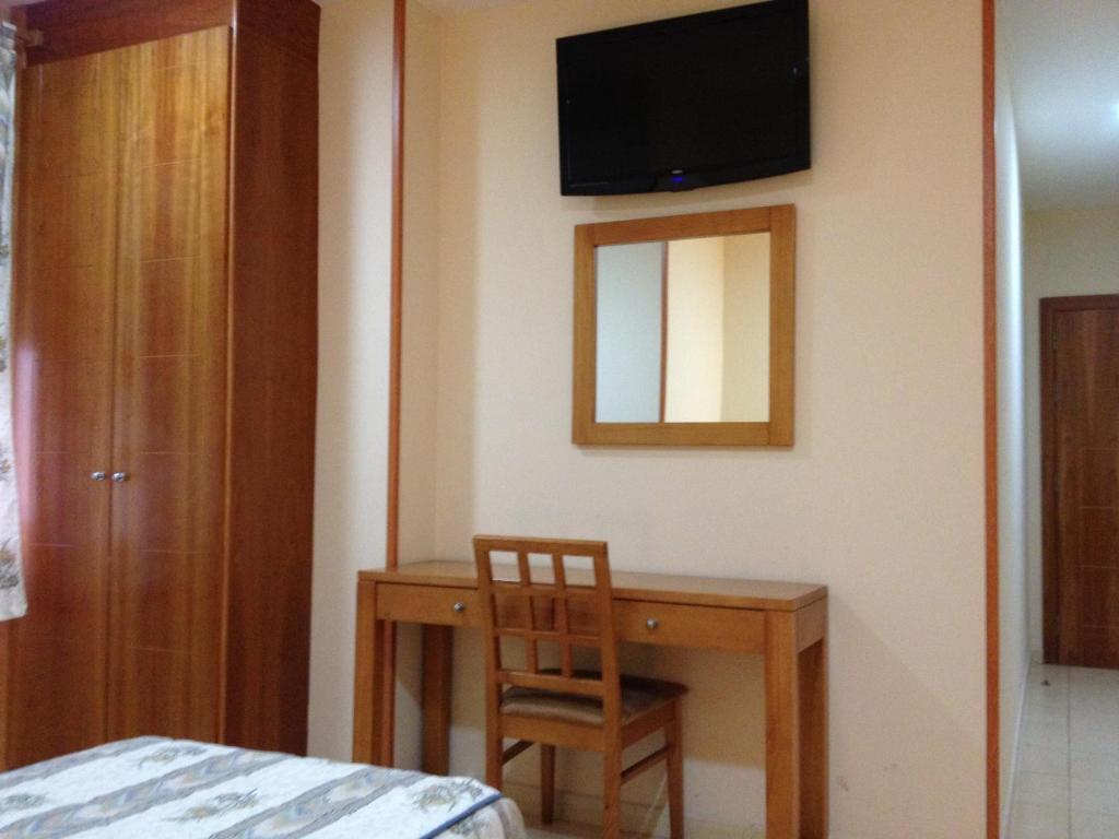 Hostal Aeropuerto - image 6