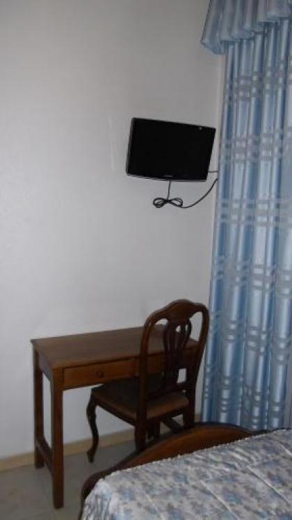 Hostal Rivera - Atocha - image 15