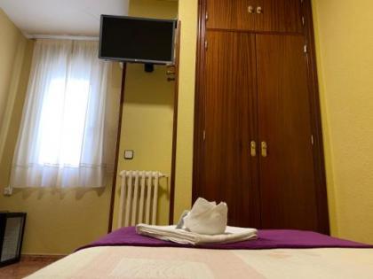 Hostal Internacional - image 11