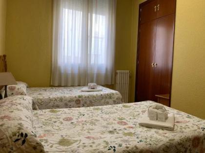 Hostal Internacional - image 14