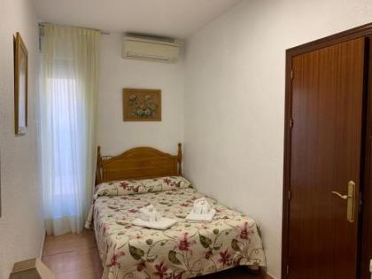 Hostal Internacional - image 18