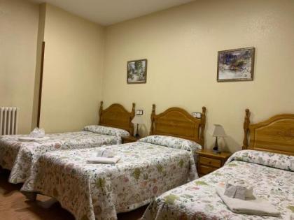 Hostal Internacional - image 4