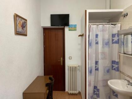Hostal Internacional - image 8