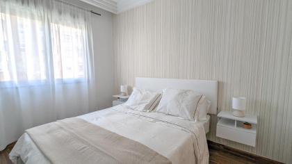 DFLAT Escultor Madrid Apartments - image 27