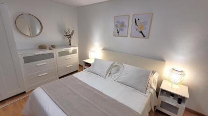 DFLAT Escultor Madrid Apartments - image 29