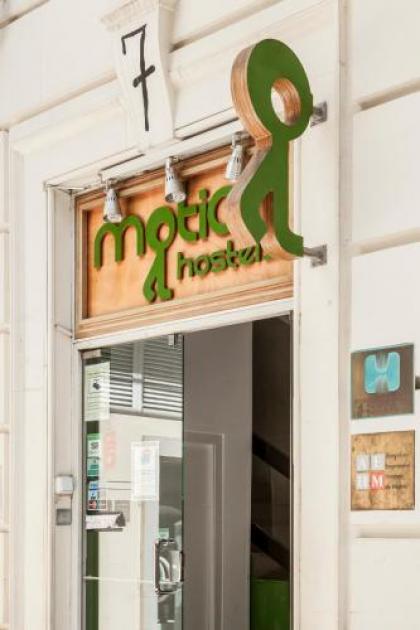 Madrid Motion Hostels - image 10