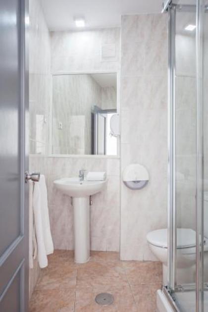 Madrid Motion Hostels - image 12