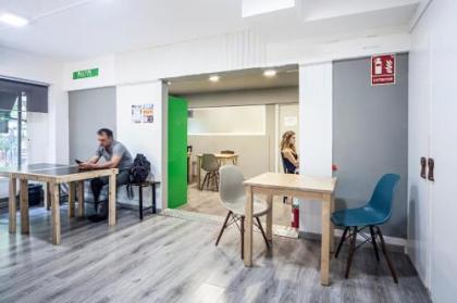 Madrid Motion Hostels - image 17