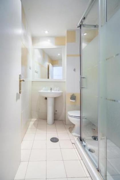 Madrid Motion Hostels - image 7