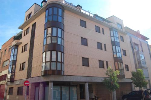 Apartamentos Adelfas - main image