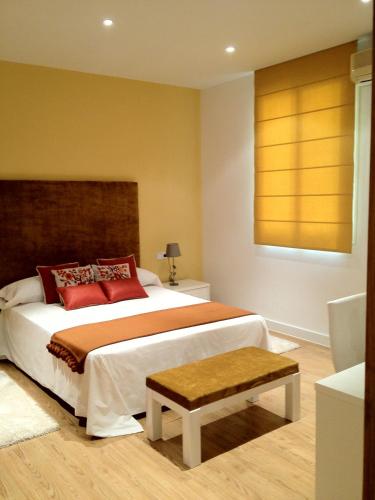 Apartamentos En Sol - image 5
