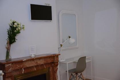 Alvaro Residencia - image 27
