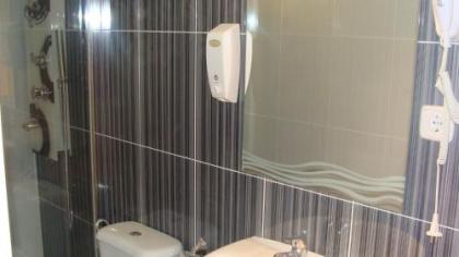 Hostal JQ Madrid 1 - image 12