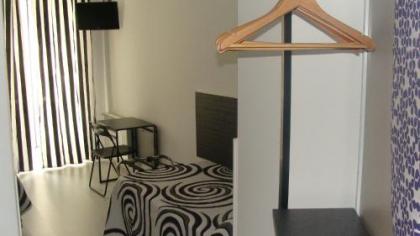 Hostal JQ Madrid 1 - image 9