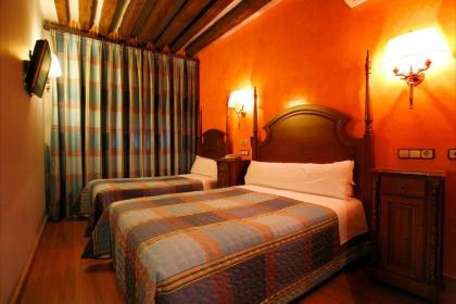 Hostal Victoria I - image 12