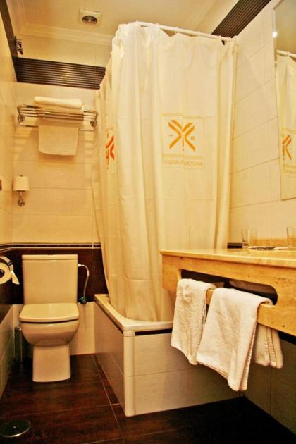 Hostal Victoria I - image 2