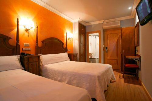 Hostal Victoria II - image 3