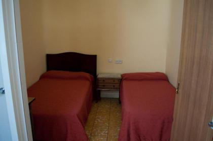 Hostal Yolanda - image 12