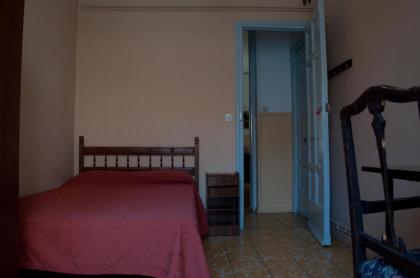 Hostal Yolanda - image 2