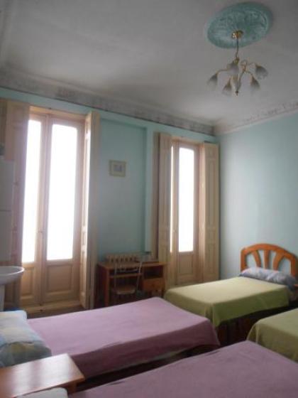 Hostal Miralva - image 9
