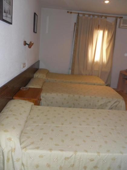 Hostal El Descanso - image 29
