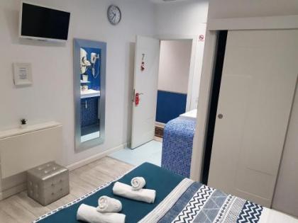 Hostal Main Street Madrid - image 11