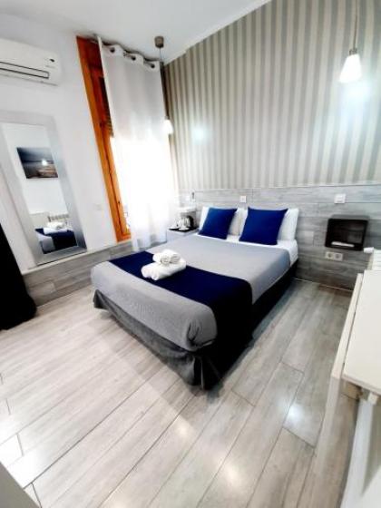 Hostal Main Street Madrid - image 2