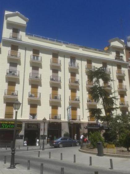 Hostal Triana - image 1