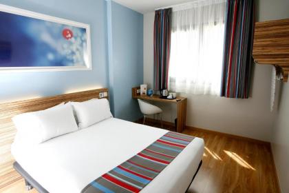 Travelodge Madrid Alcal - image 1