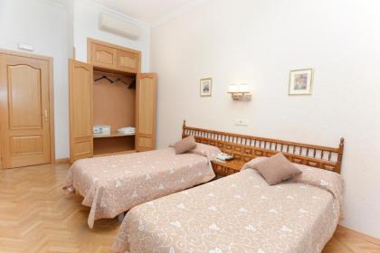Hostal Biarritz - image 1
