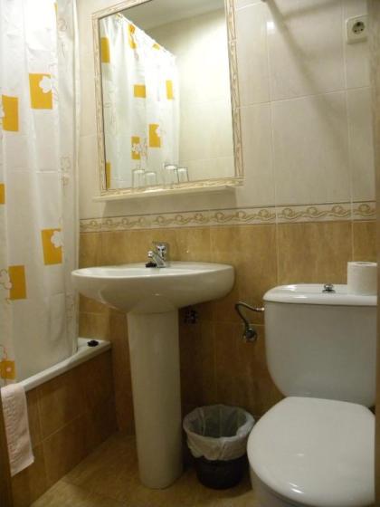 Hostal Biarritz - image 15